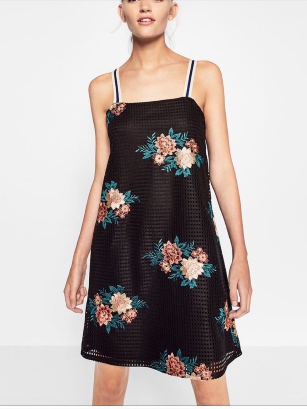 Zara Black Floral Embroidered Dress Size Small